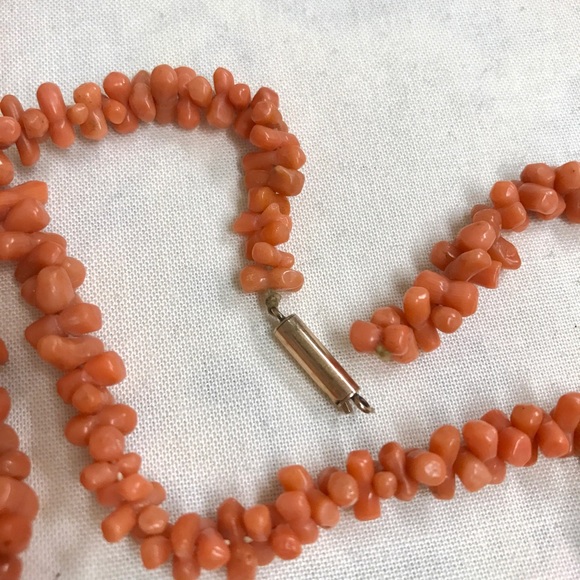 Vintage Real Coral long Necklace Gold clasp - Picture 9 of 9